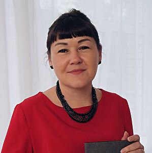 Алена Богомолова